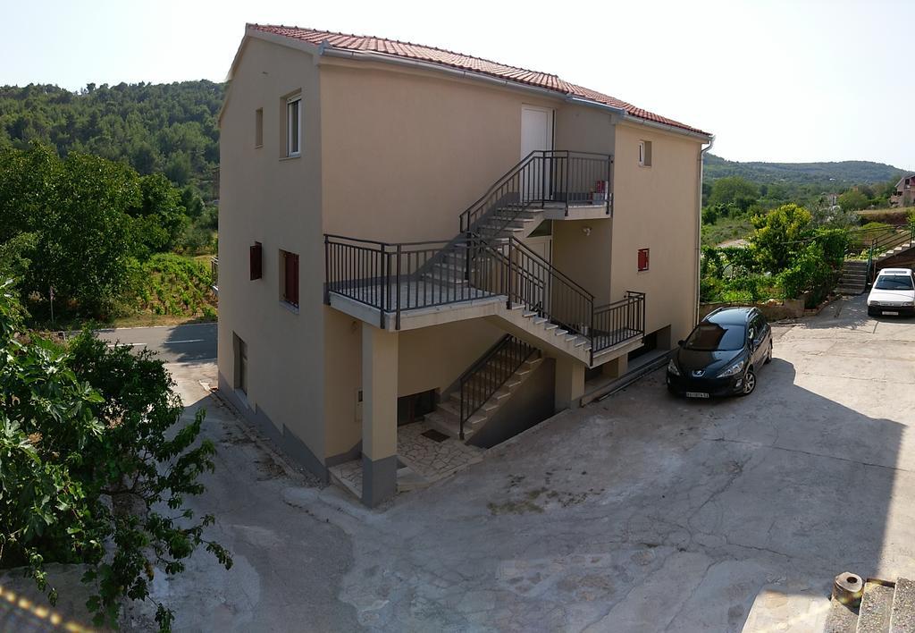 Apartments Sadina Скрадин Екстер'єр фото