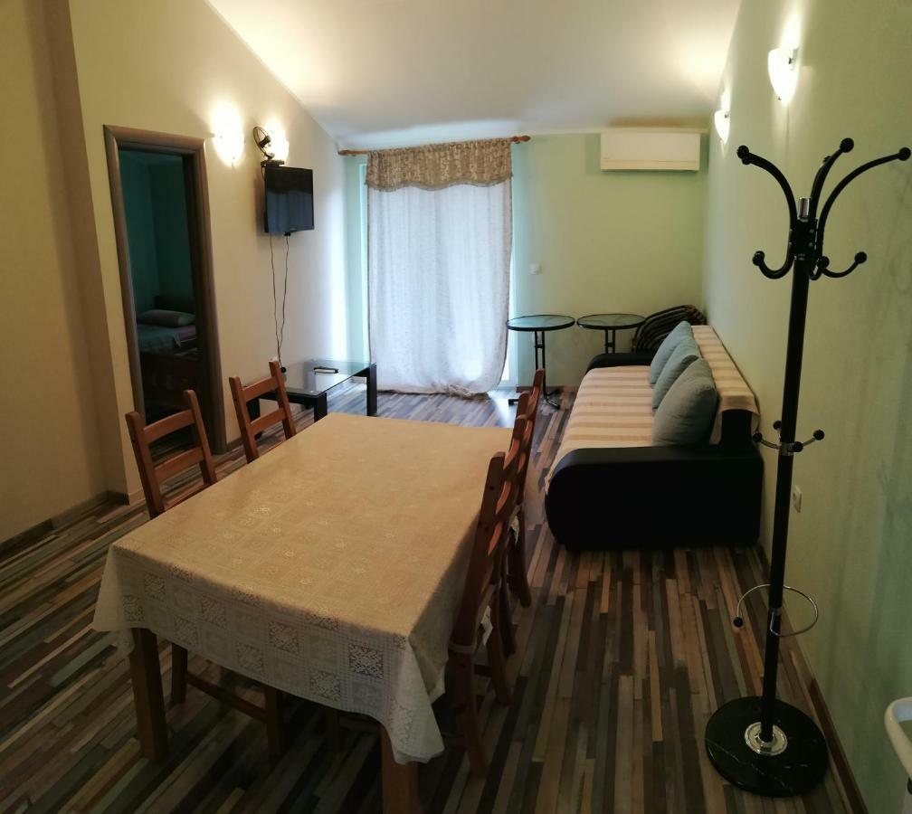 Apartments Sadina Скрадин Екстер'єр фото